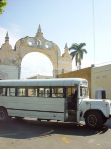 Ein alter Bus in Mexico City © TONO BALAGUER SL 