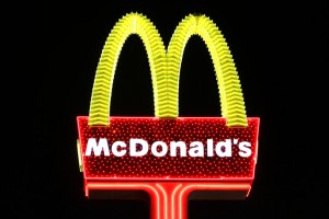 McDonald's Nachricht an seine Mitarbeiter: Vermeidet Fast Food! Foto: Jason Ross / Depositphotos