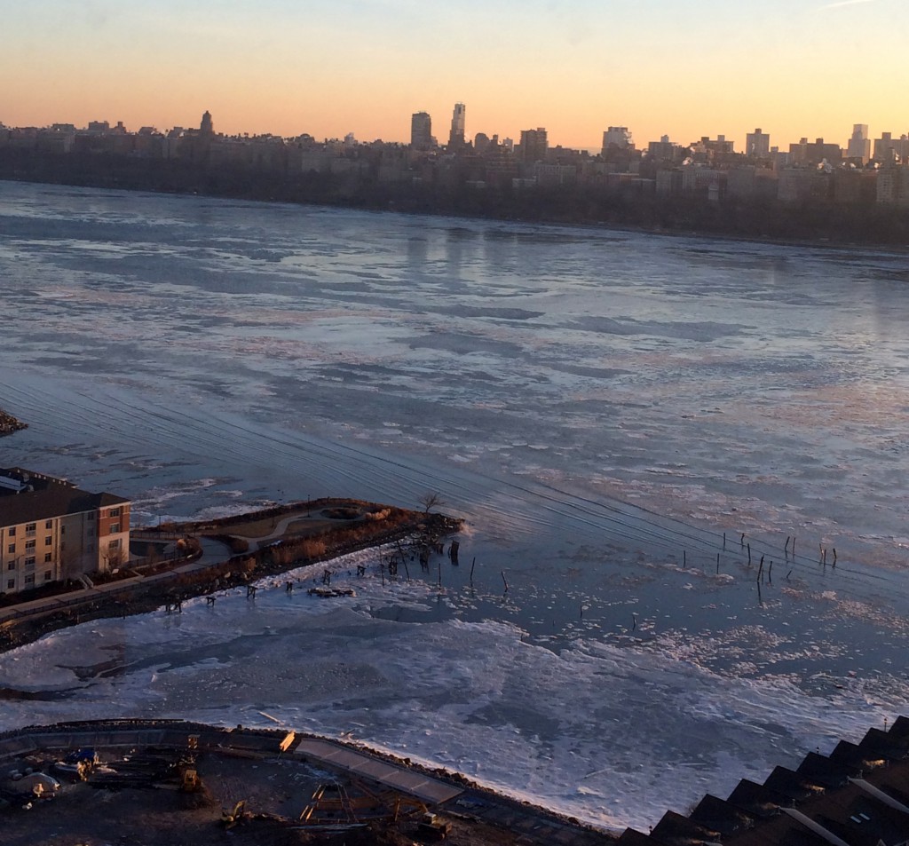 Der Hudson River in New York war bei der letzten Kältewelle teilweise gefroren. Foto: Michele Stork