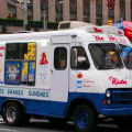 Die markanten Mister Softee Softeis-Trucks gehören in New York zum Stadtbild. Nun droht ein Eiskrieg. Foto; Mister Softee